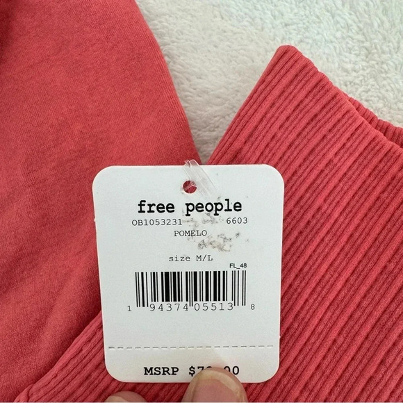 Free People High-Rise 7/8 Good Karma Leggings Pomelo M/L - Picture 6 of 11